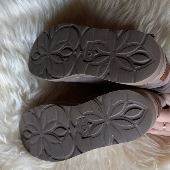 Kip Luxe UGG Boots sz 6 - Picture 8 of 8